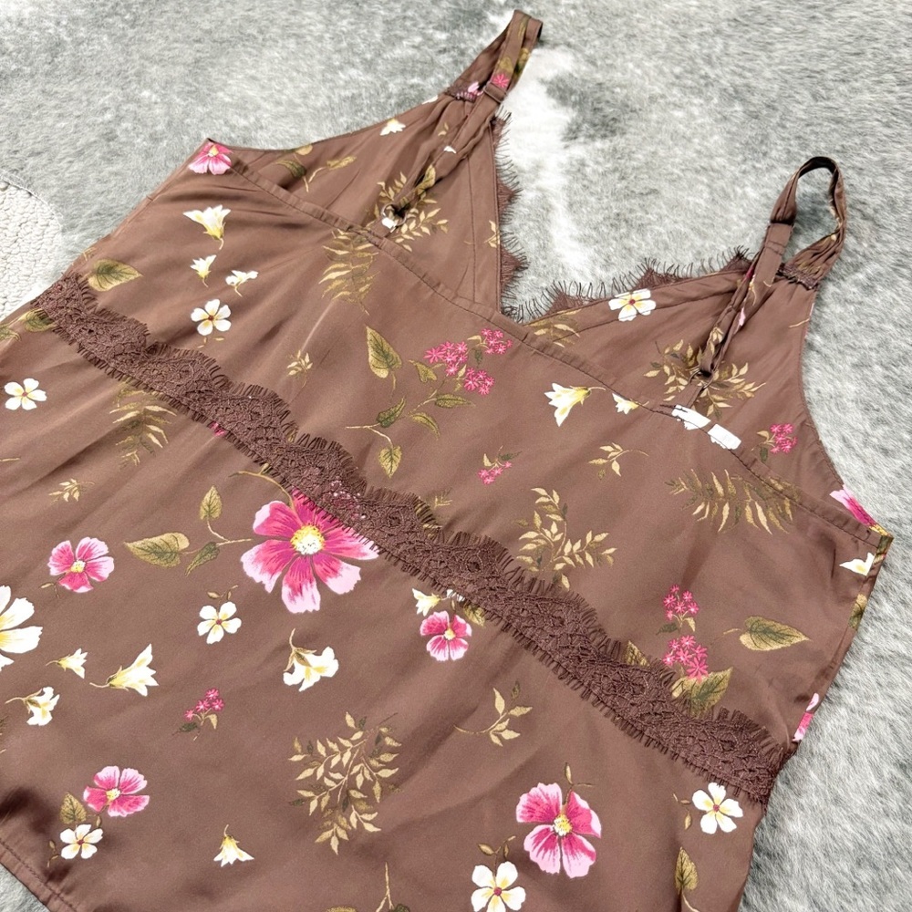 Old Navy Lace Trimmed Floral Satin Cami Top Medium - Picture 6 of 10
